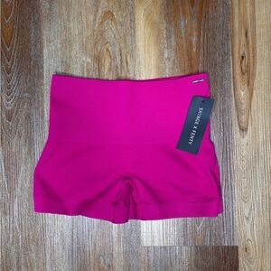 Savage X Fenty Women's High-Waist Ribbed Hot Pink Shorts